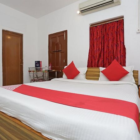 Hotel O New Silver Inn Колката Екстериор снимка