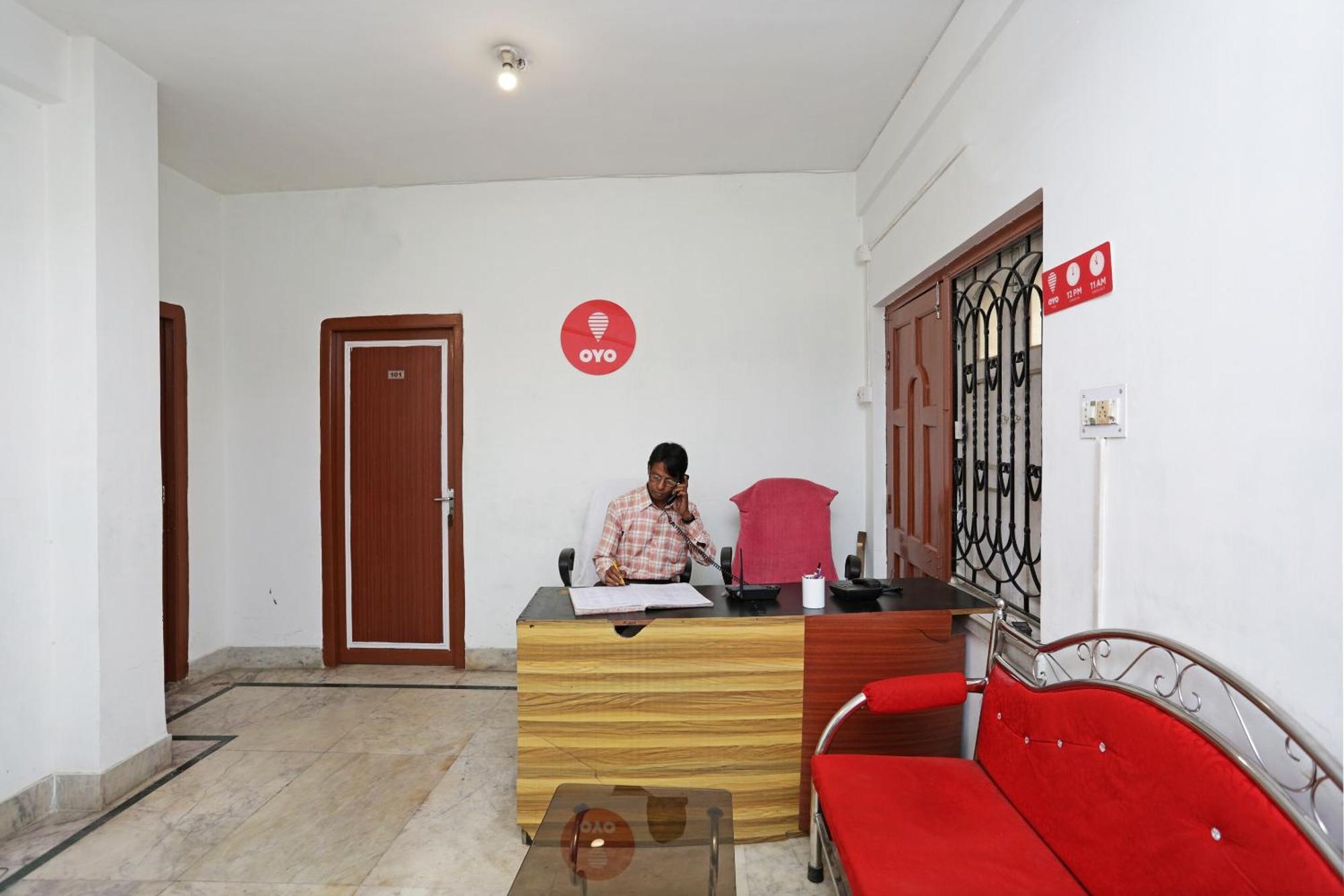 Hotel O New Silver Inn Колката Екстериор снимка