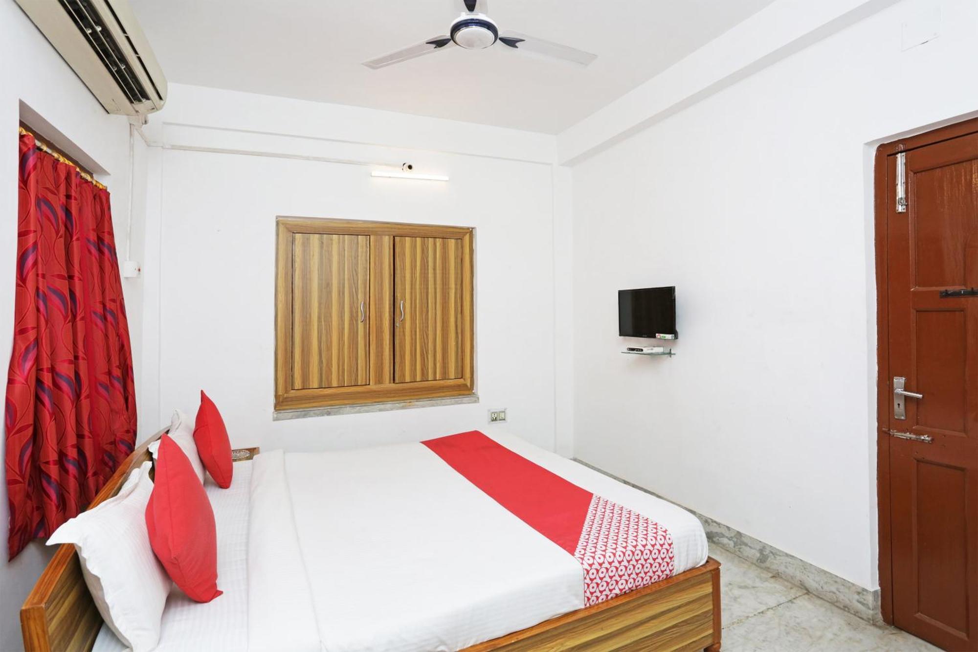 Hotel O New Silver Inn Колката Екстериор снимка